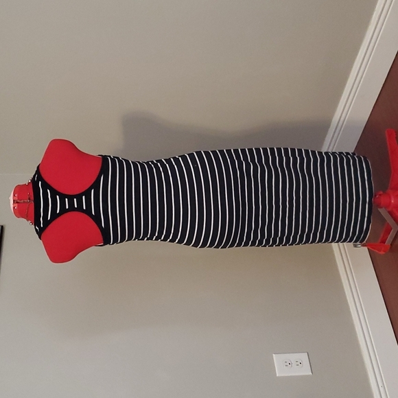 French Connection, Black & White Stripe dress, US Size 10 - Picture 3 of 4